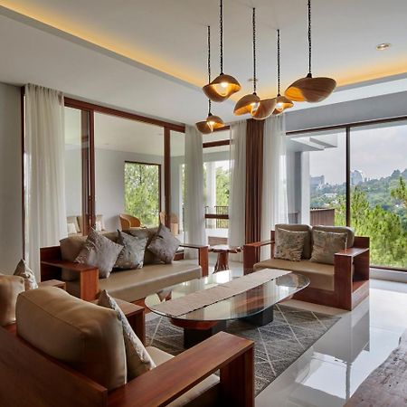 Anindya Hill View Villa 7 Bedrooms With A Private Swimming Pool Bandung Exterior foto
