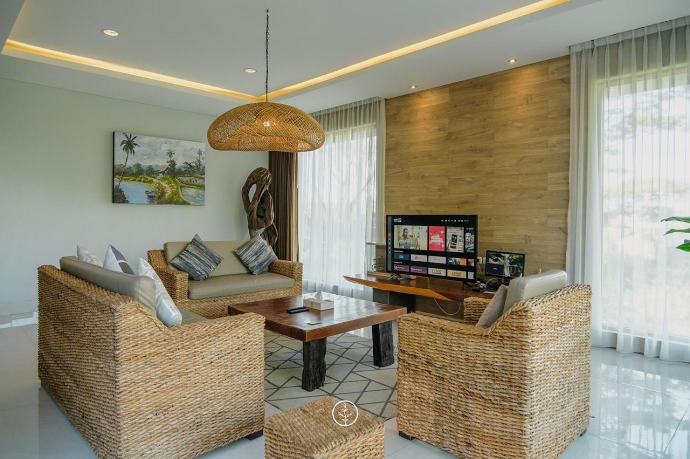 Anindya Hill View Villa 7 Bedrooms With A Private Swimming Pool Bandung Exterior foto