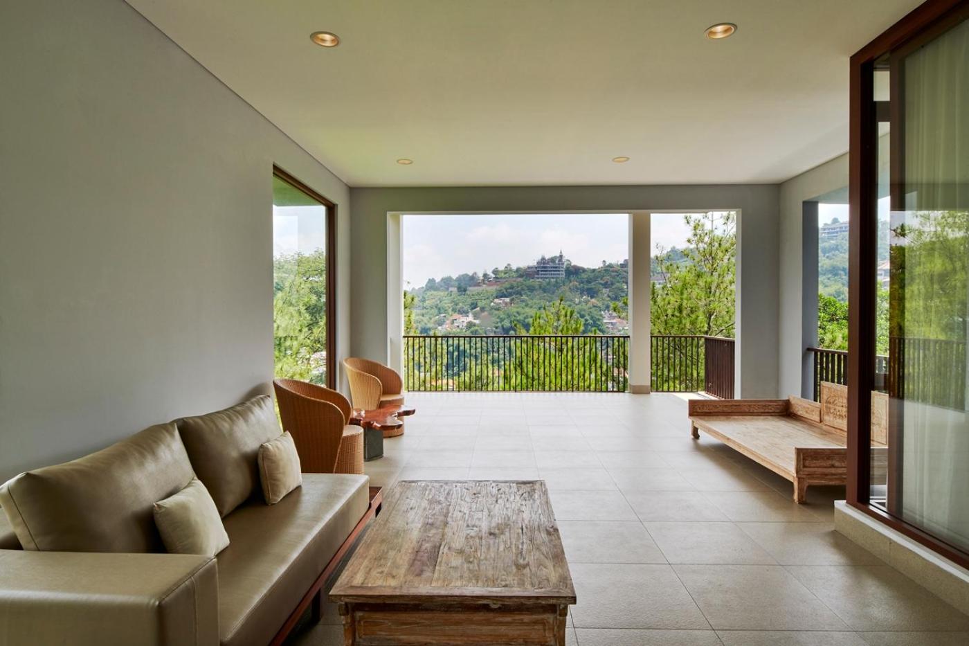 Anindya Hill View Villa 7 Bedrooms With A Private Swimming Pool Bandung Exterior foto